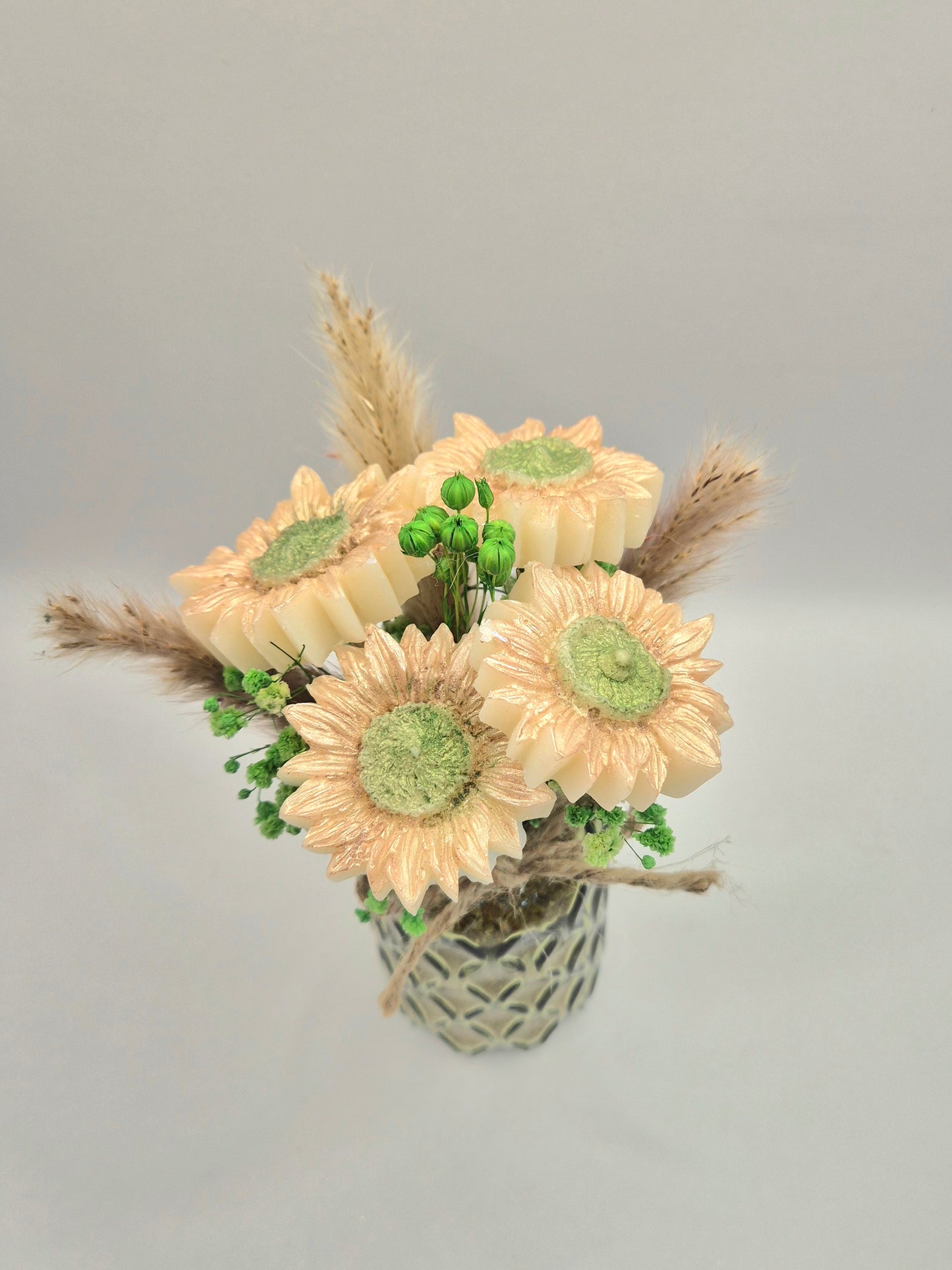 100% handmade test title