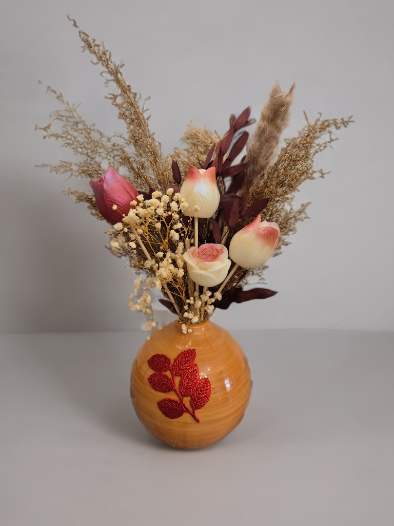 Flowery sphere Monoi of the islands